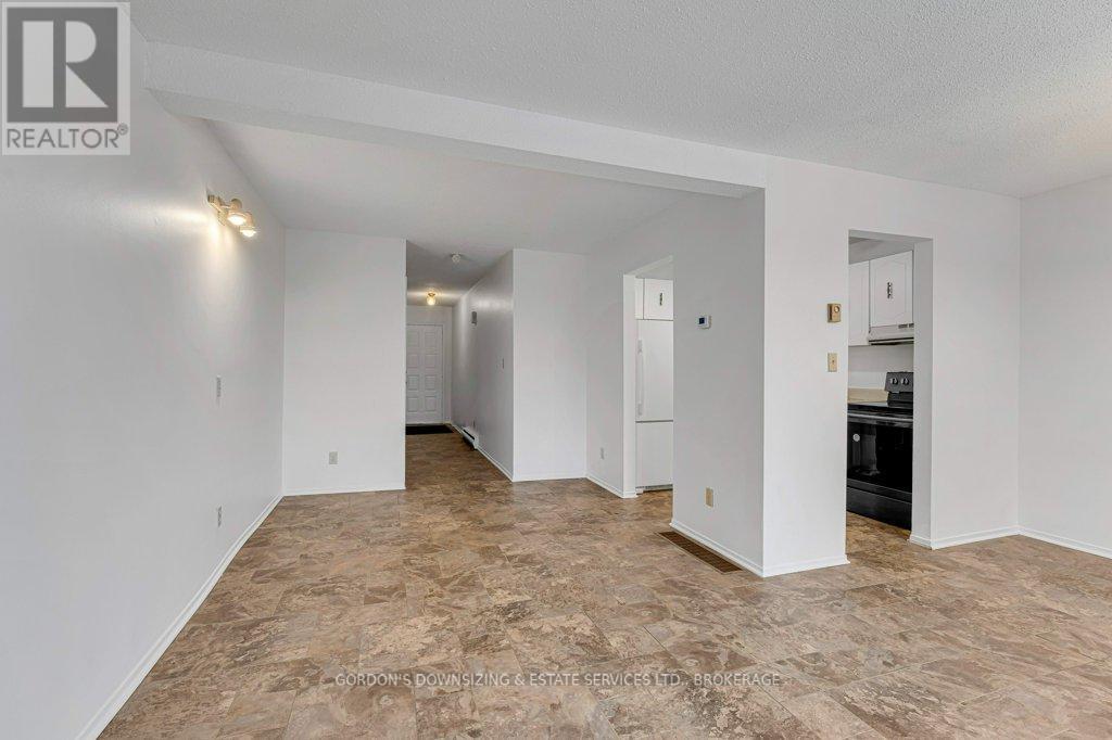 39 COVENTRY CRESCENT