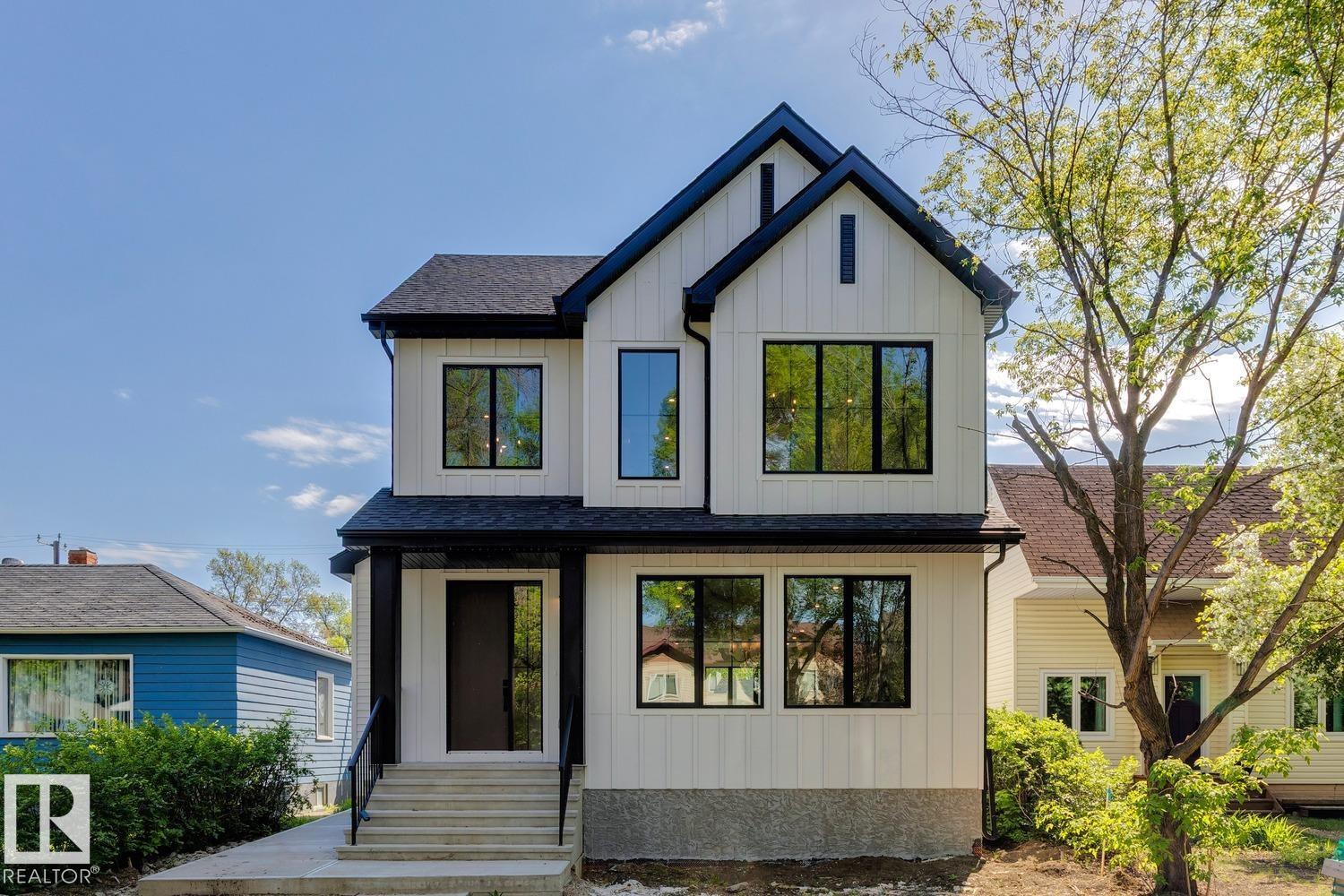 9023 90 ST NW