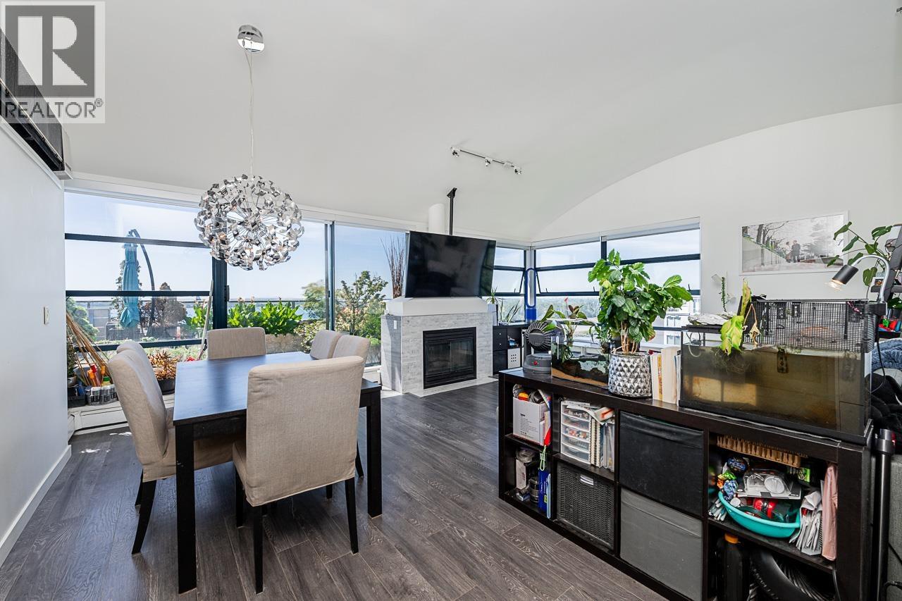 1403 3061 E KENT AVENUE NORTH