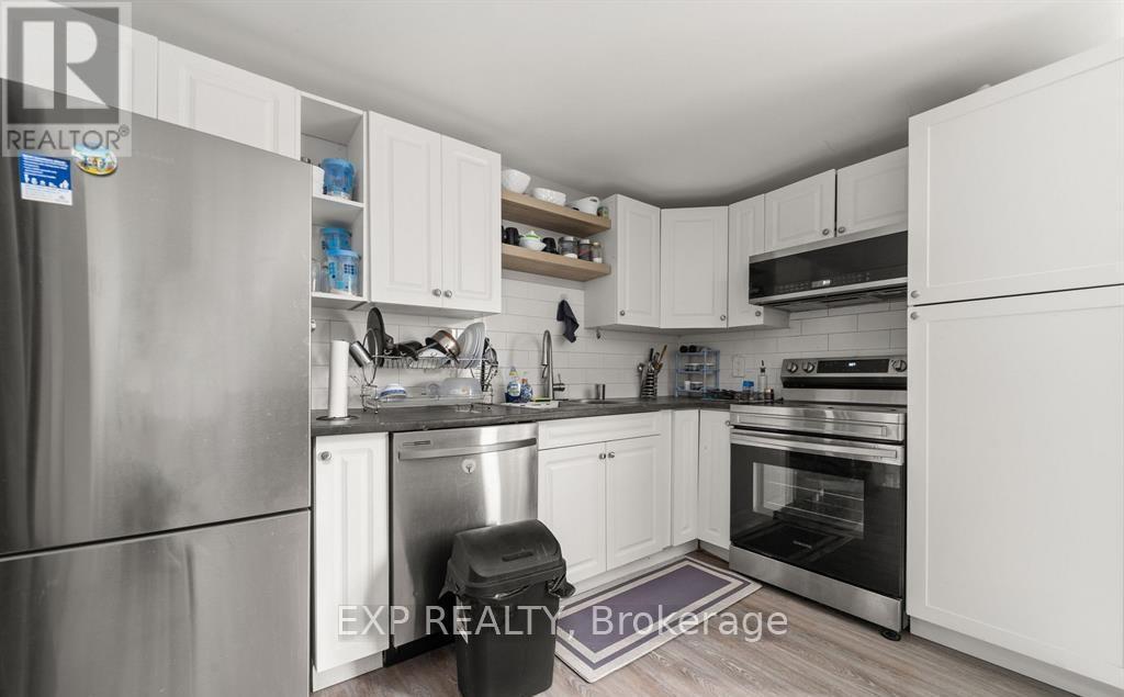 UNIT B - 89 COLLEGE STREET E