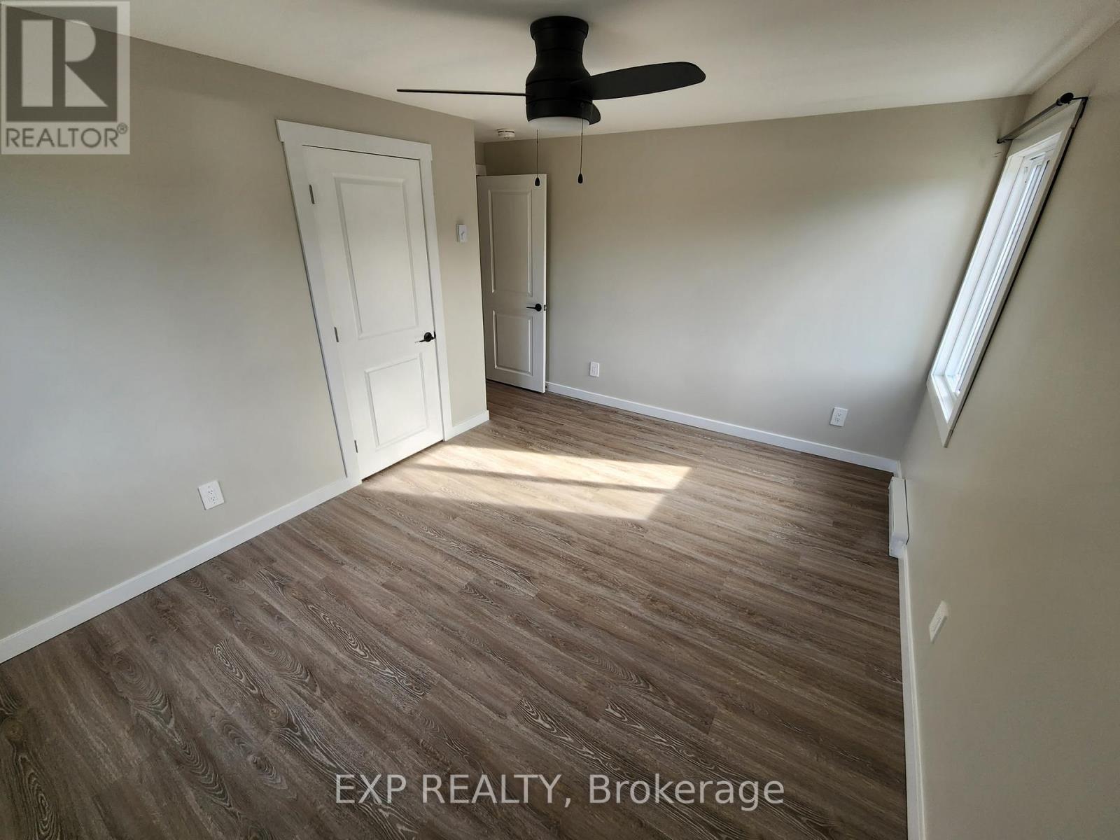 UNIT B - 89 COLLEGE STREET E