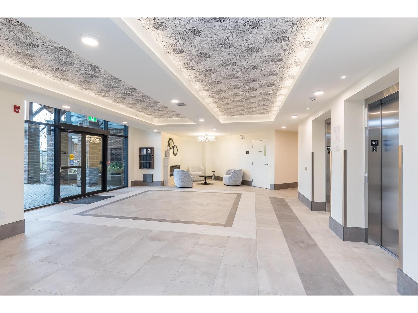 322 8497 YOUNG ROAD|Chilliwack Proper South