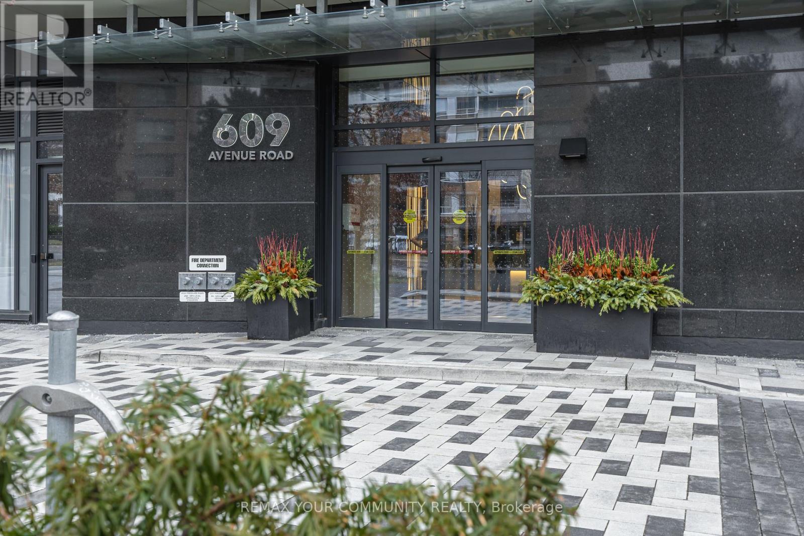 201 - 609 AVENUE ROAD
