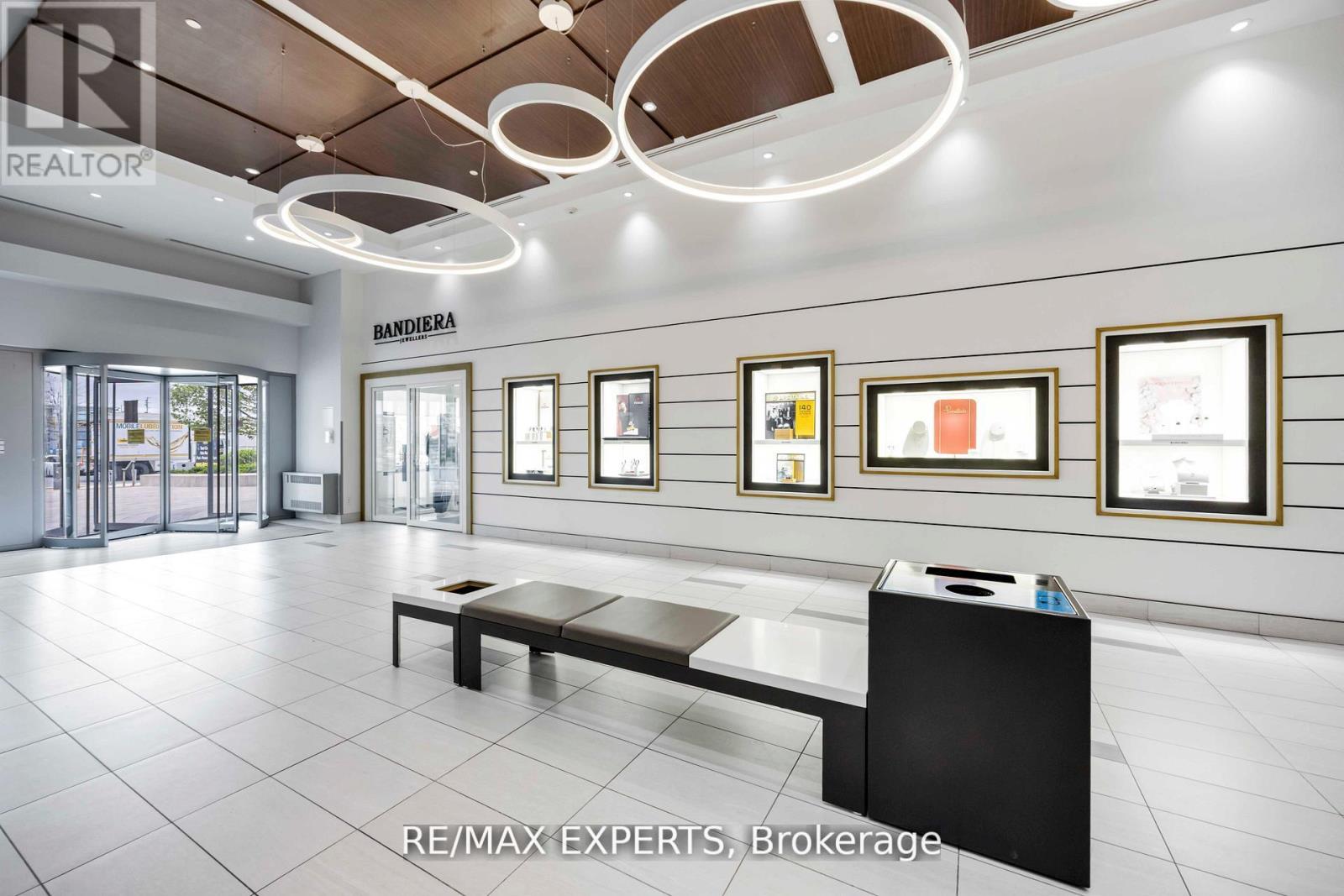 801 - 3700 HIGHWAY 7