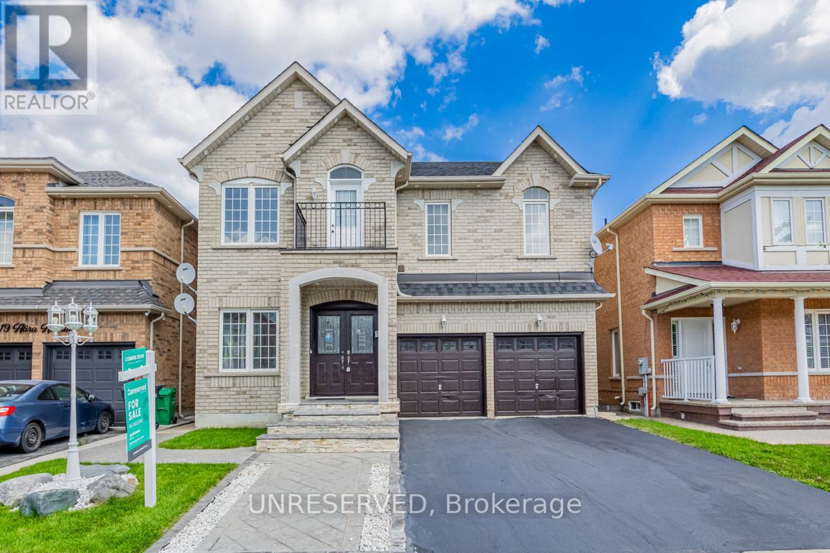 Photo 1 of 31 — 17 Atira, Brampton, ON L7A3T3