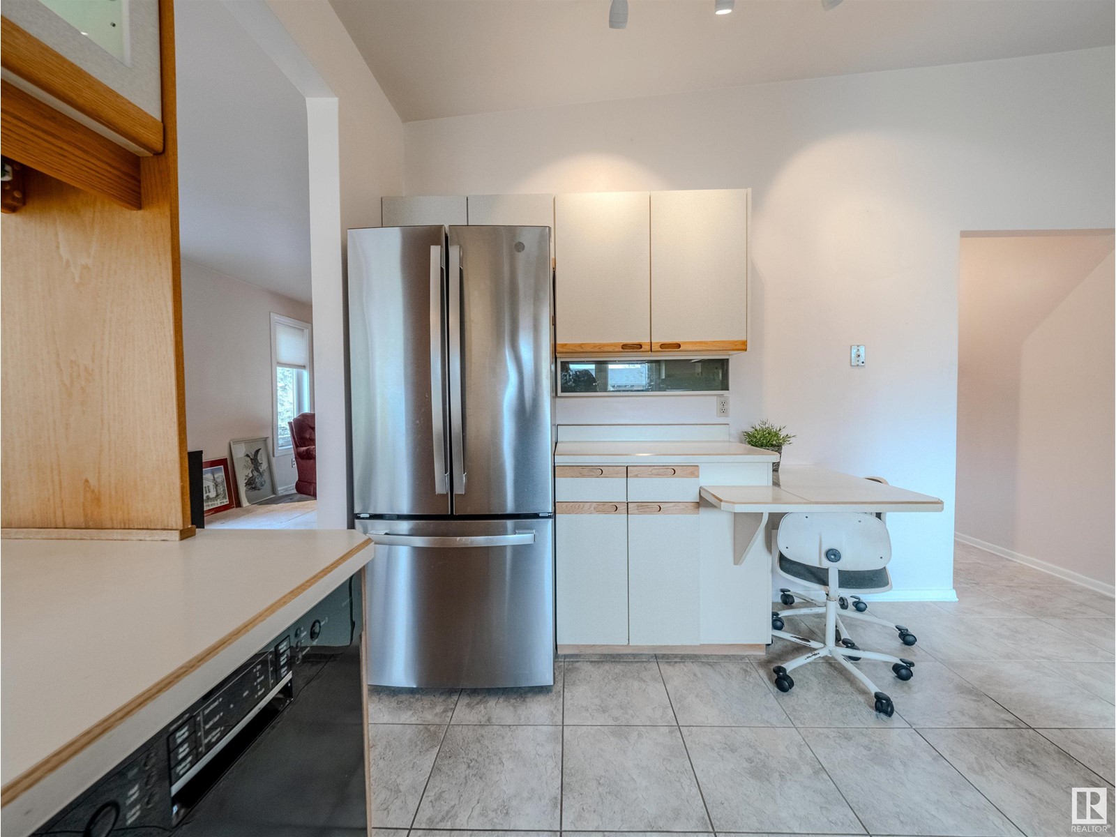 15414 81 AV NW