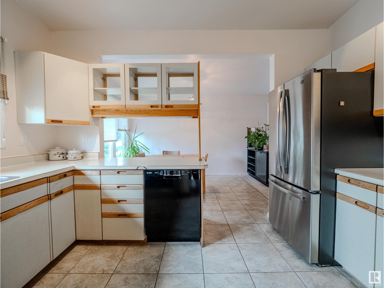 15414 81 AV NW