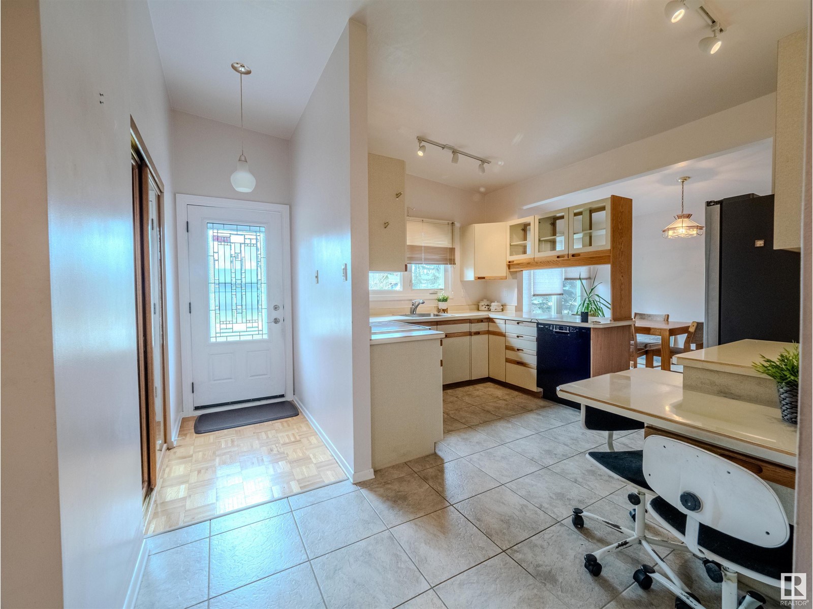 15414 81 AV NW