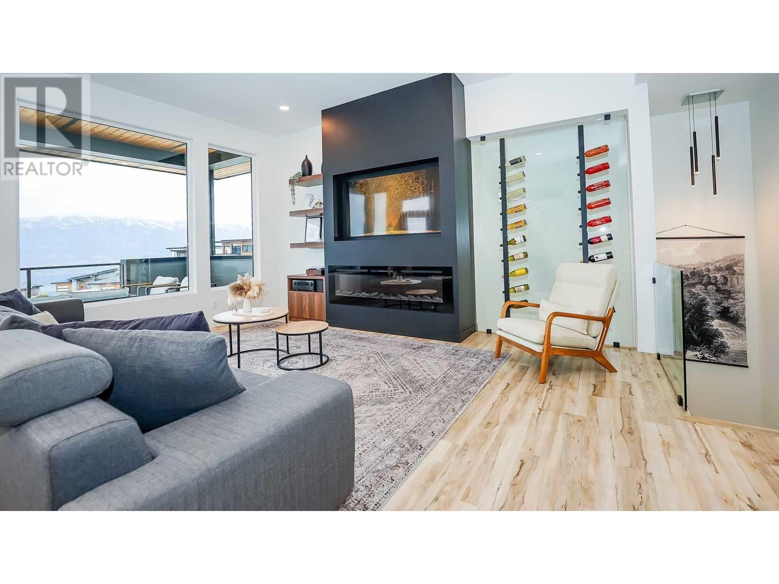 9499 Ledgestone Road