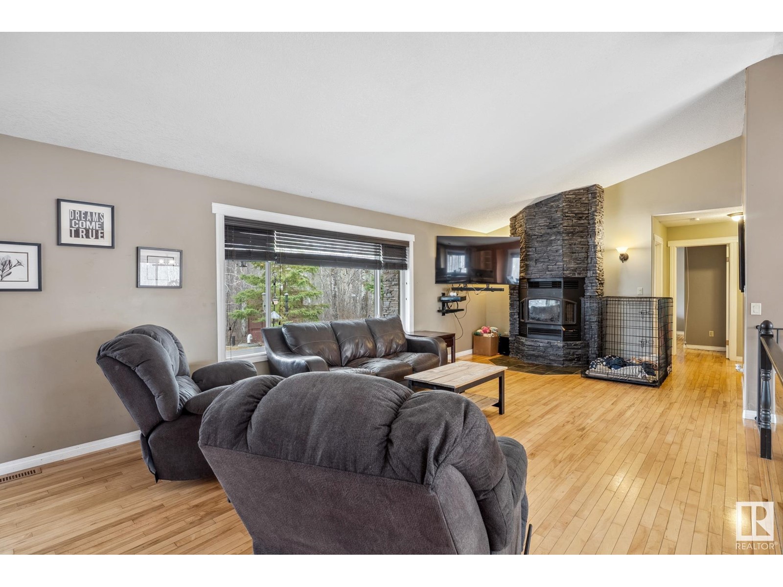 #386 52465 RGE ROAD 213