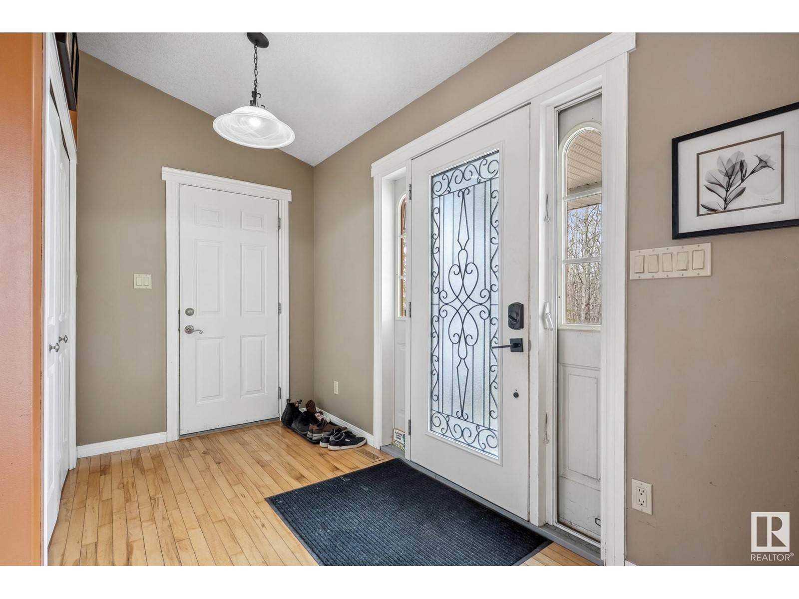 #386 52465 RGE ROAD 213