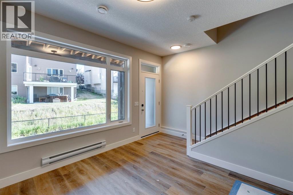 81 Royal Elm Green NW