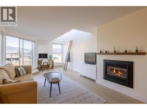 2240 YORK AVENUE Vancouver BC V6K1C6