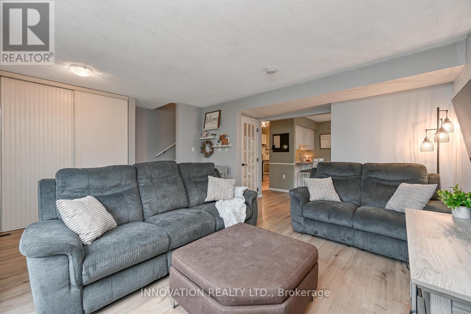 225 CHARLOTTE STREET