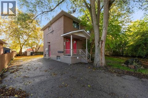 62 BOND Street Kitchener ON N2H4S5