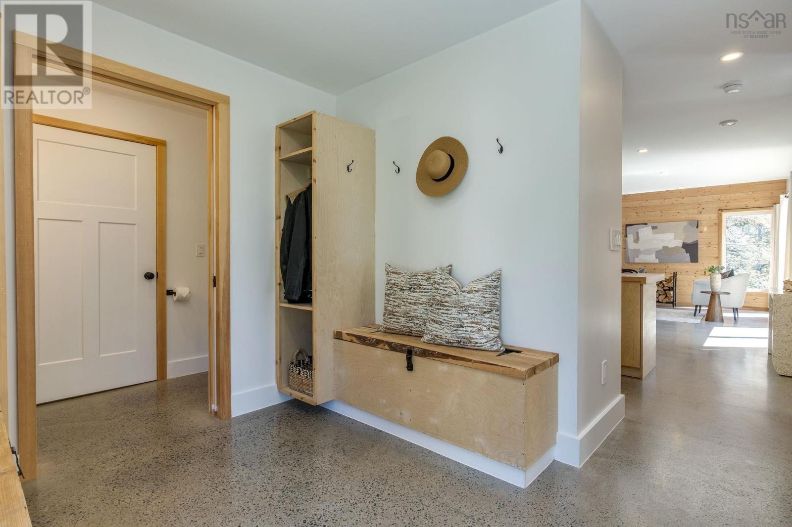 5 West Lawrencetown Road