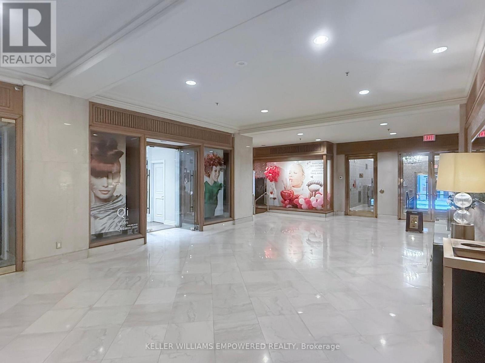 522 - 22 LEADER LANE