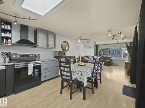 429 Westview CL NW Edmonton AB T5S1T5