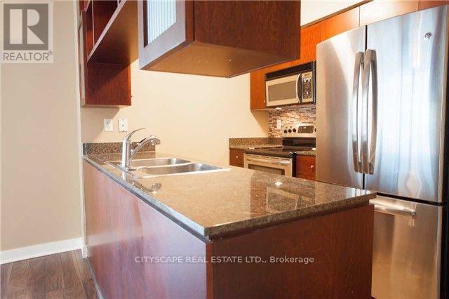 1110 - 397 FRONT STREET W