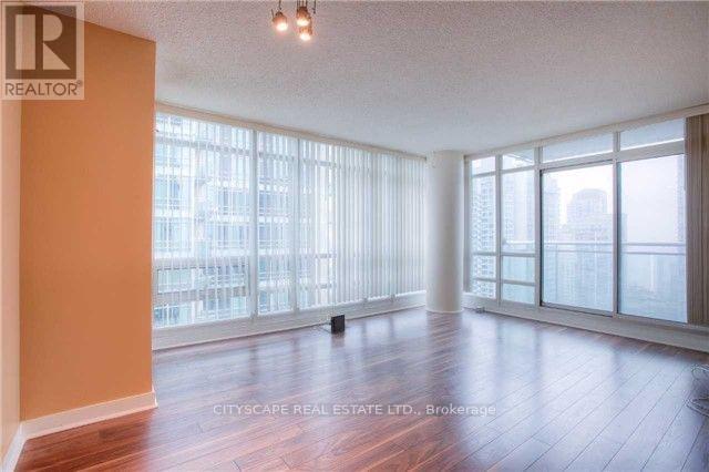 1110 - 397 FRONT STREET W