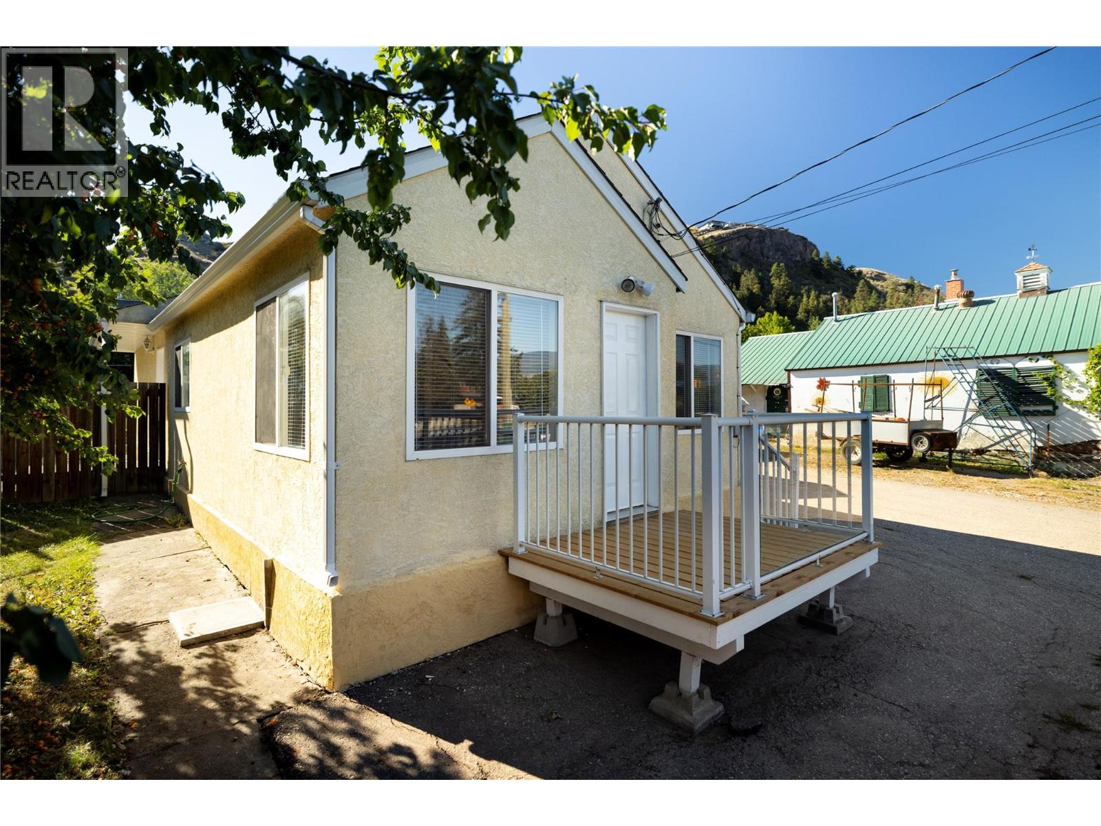 3900 Alexis Park Drive