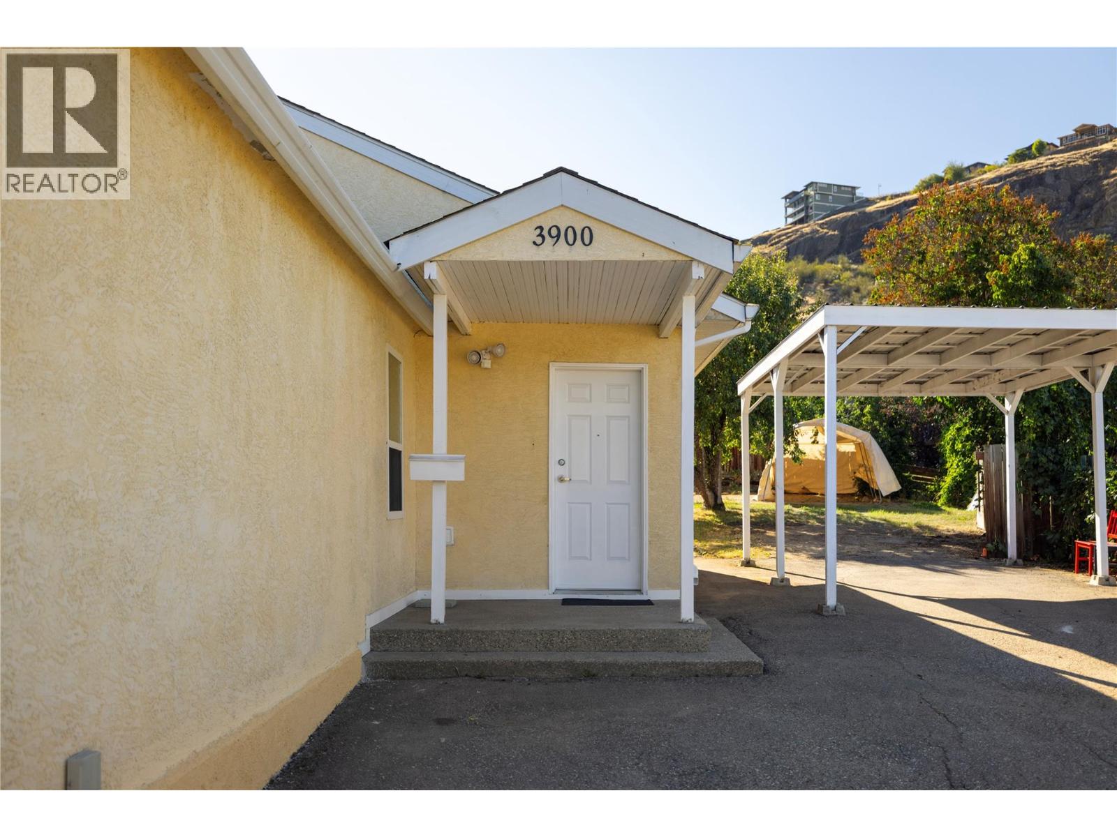 3900 Alexis Park Drive