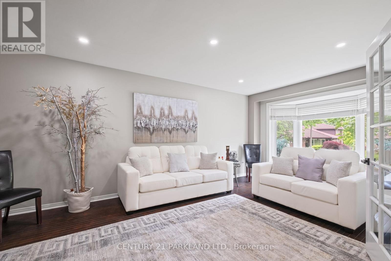 87 BONACRES AVENUE