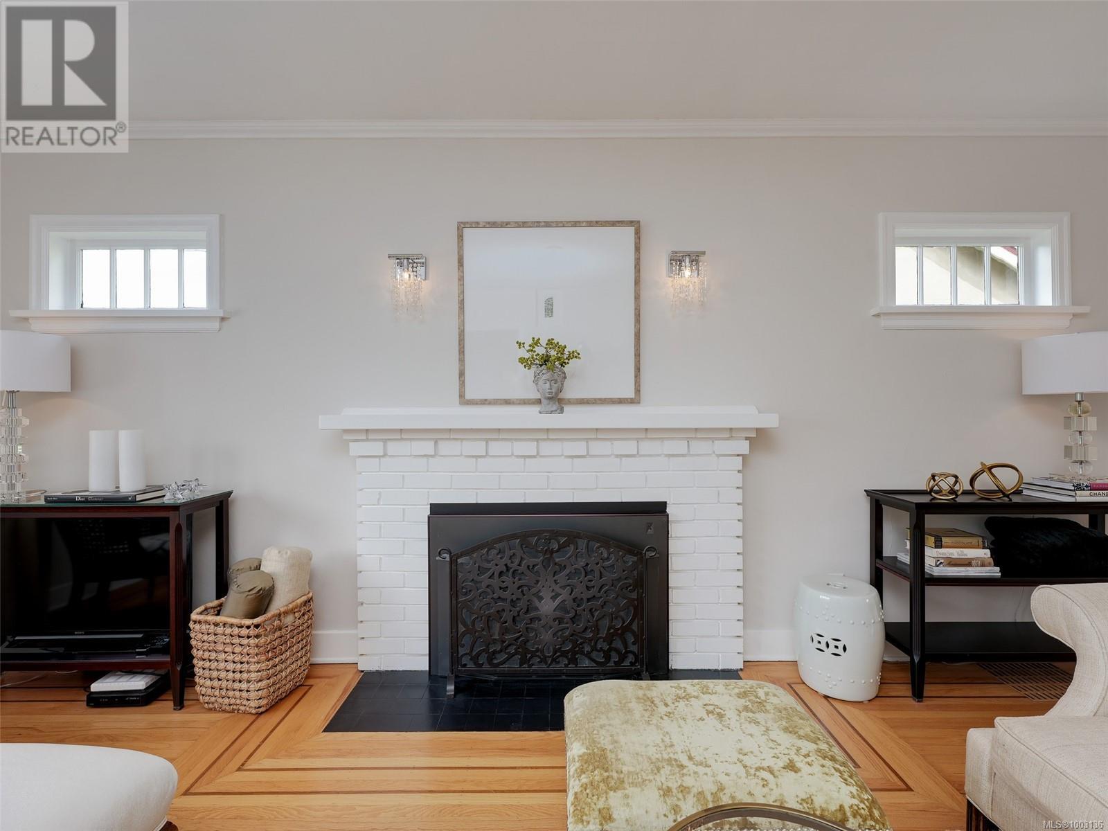 2488 Central Ave
