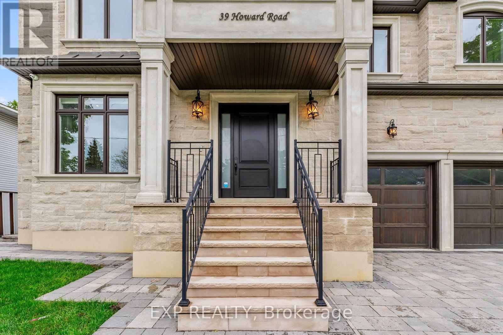 39 HOWARD ROAD