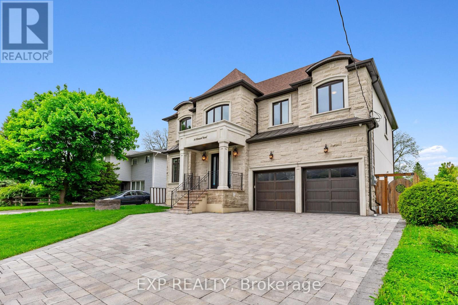 39 HOWARD ROAD