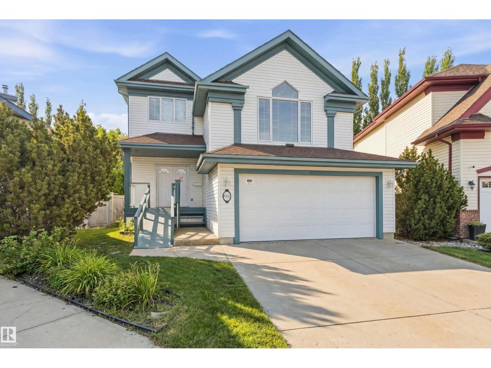 582 GLENWRIGHT CR NW