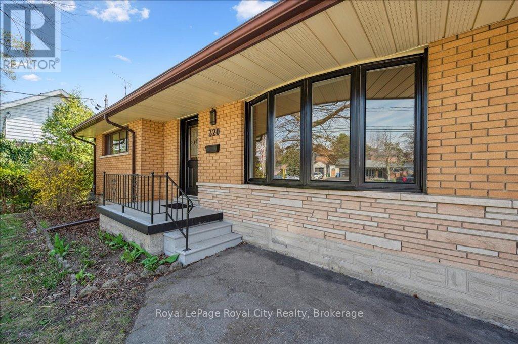 320 VICTORIA ROAD N