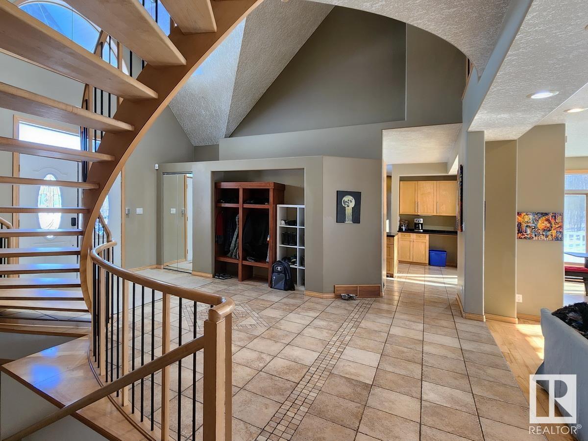 61 52510 RGE ROAD 213
