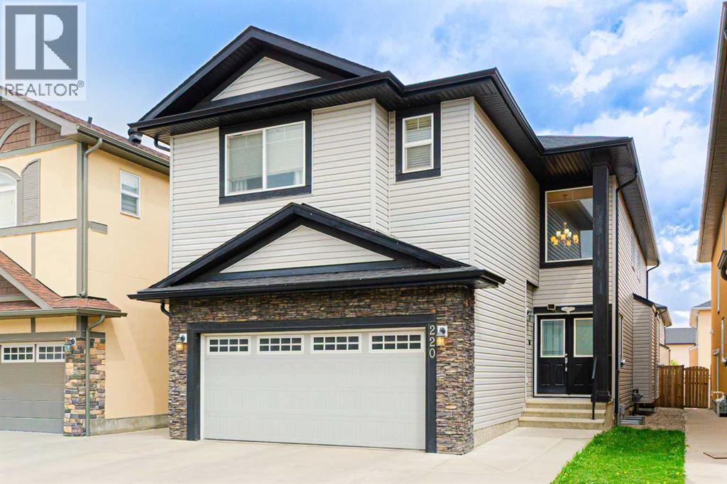 220 Saddlelake Drive NE