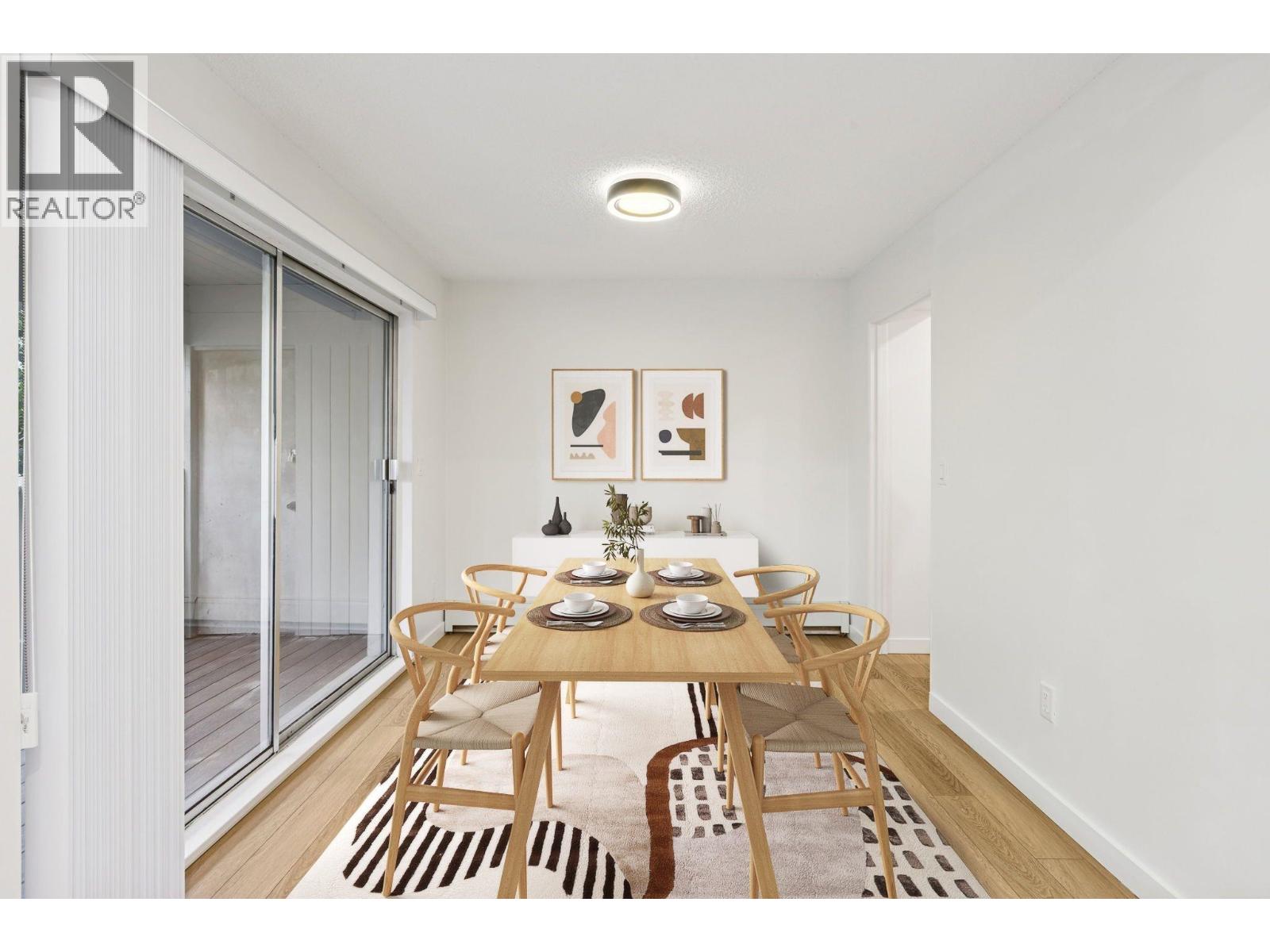 879 WESTVIEW CRESCENT