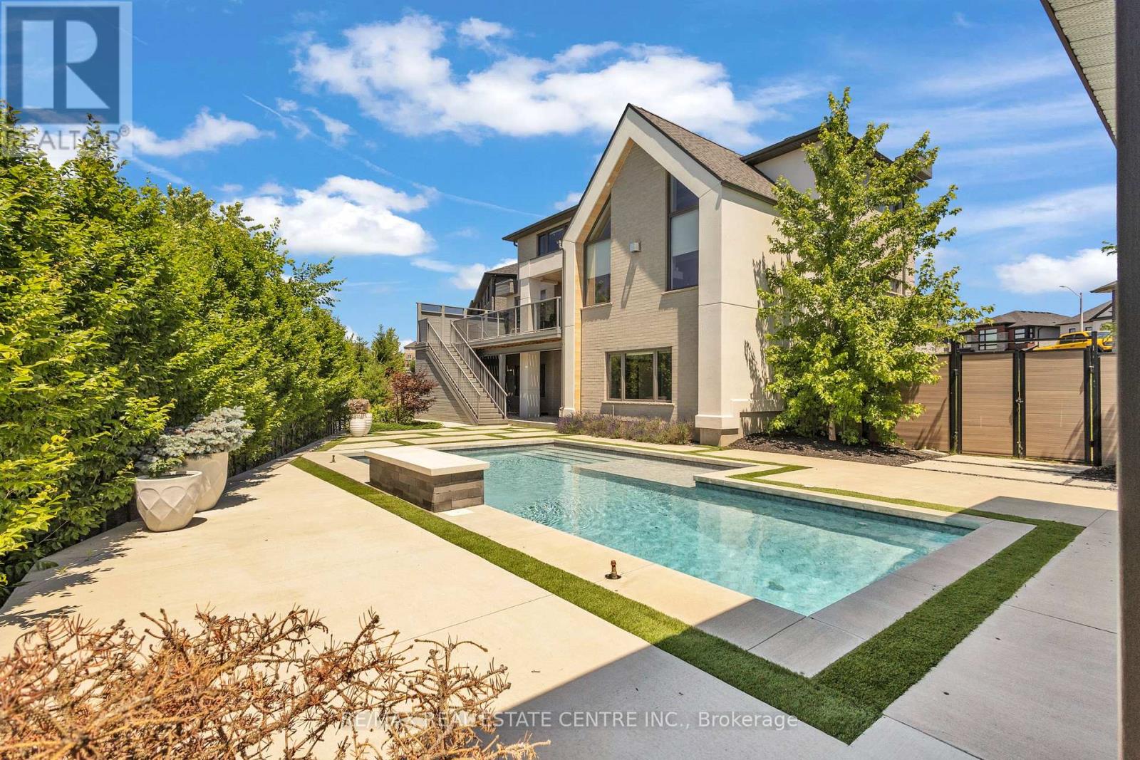 920 THOMAS PEDDER COURT