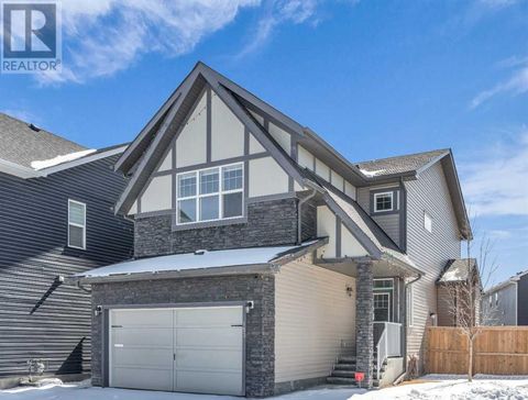 153 Nolanhurst Bay NW Calgary AB T3R1S5