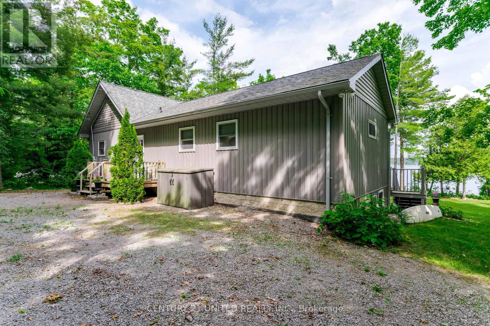 3069 CLEAR LAKE ROAD W