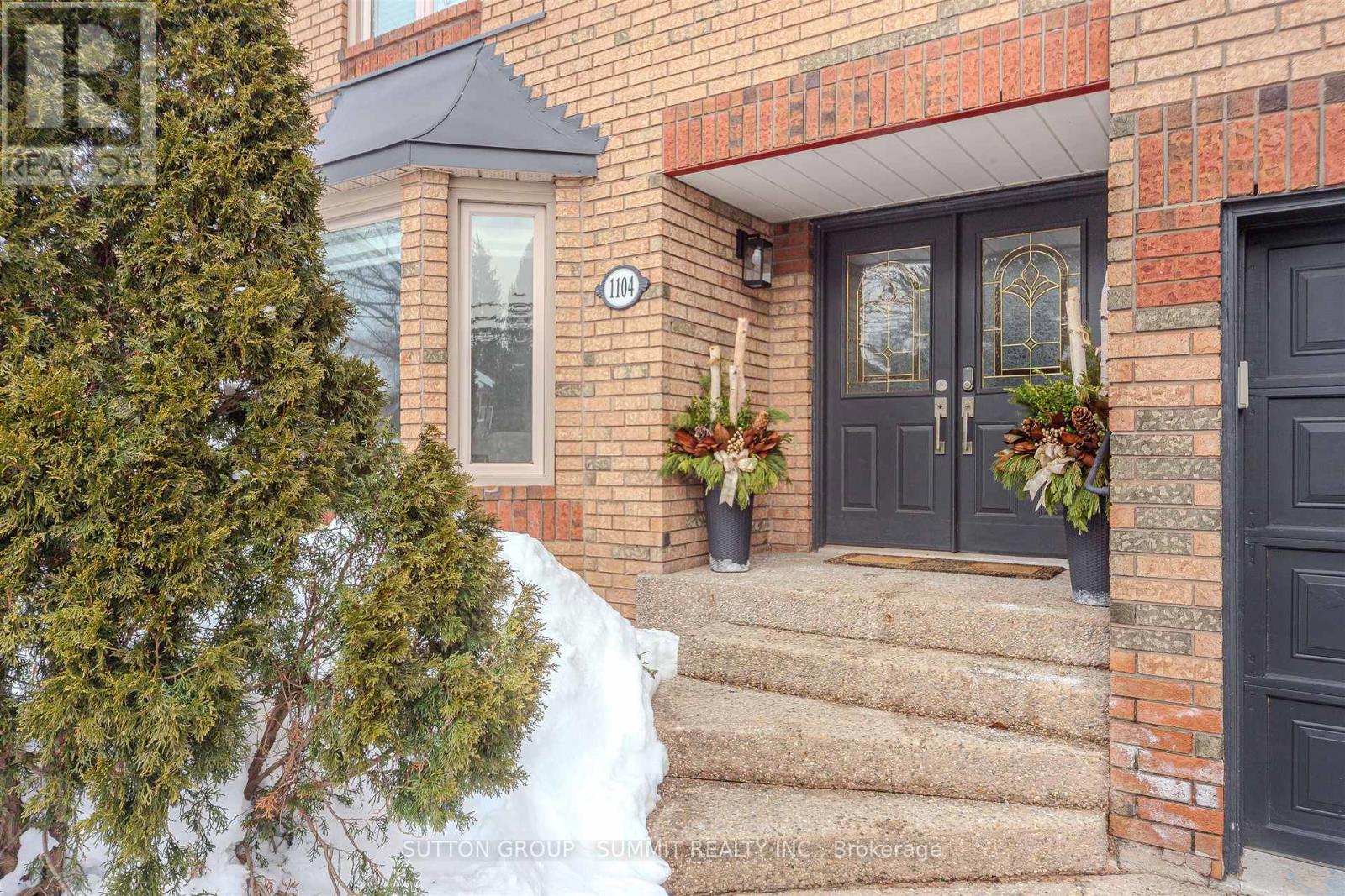 1104 AMBERCROFT LANE