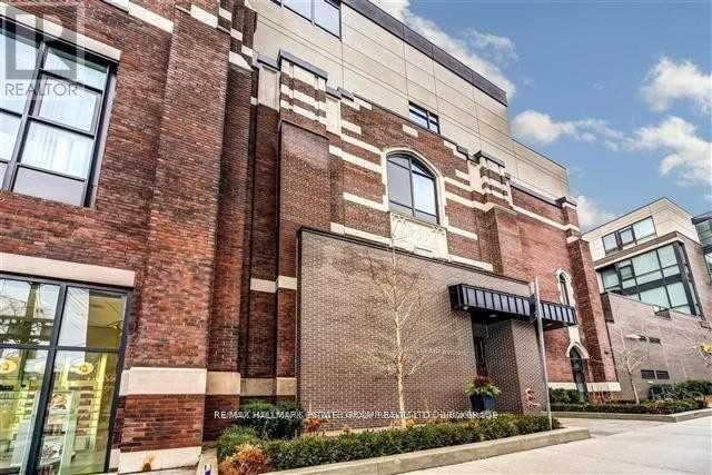 Photo 1 of 17 — 303 - 2 BELLEFAIR AVENUE Unit 303, Toronto (The Beaches), ON M4L3T8