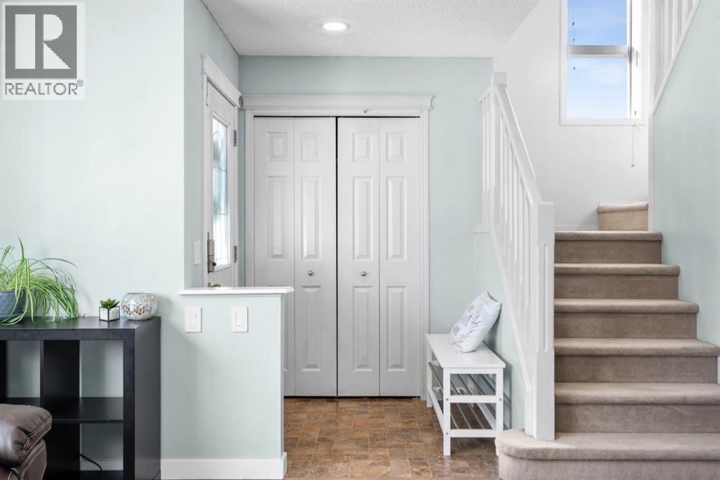 327 Copperstone Grove SE