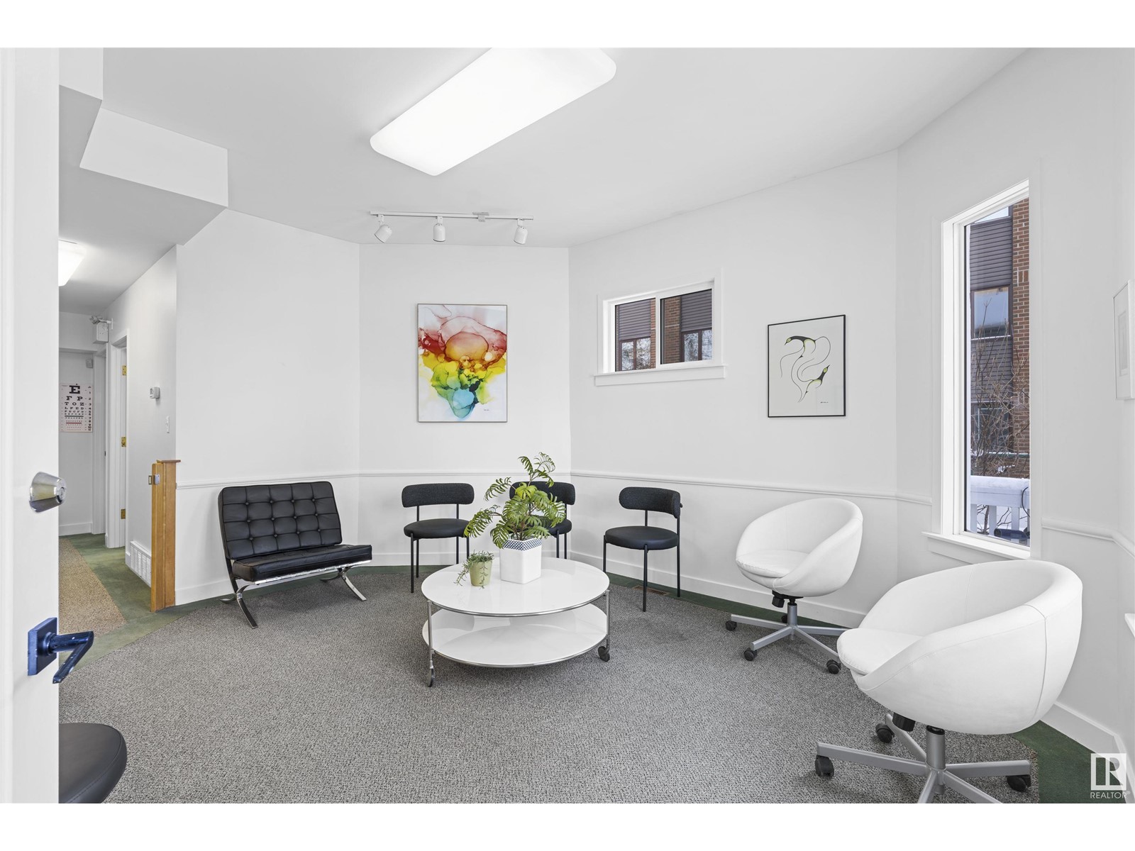 9937 113 ST NW
