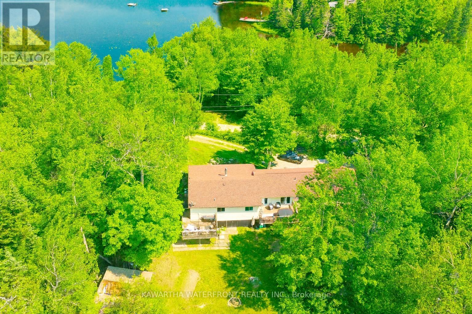 1170 ENGLISH CIRCLE
