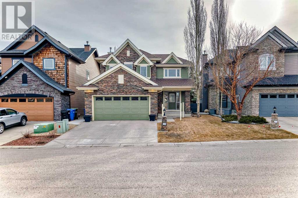 11 Cougar Plateau Place SW