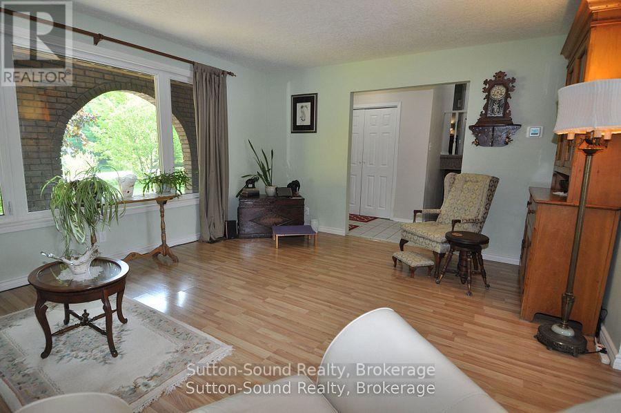 719140 HIGHWAY 6 HIGHWAY