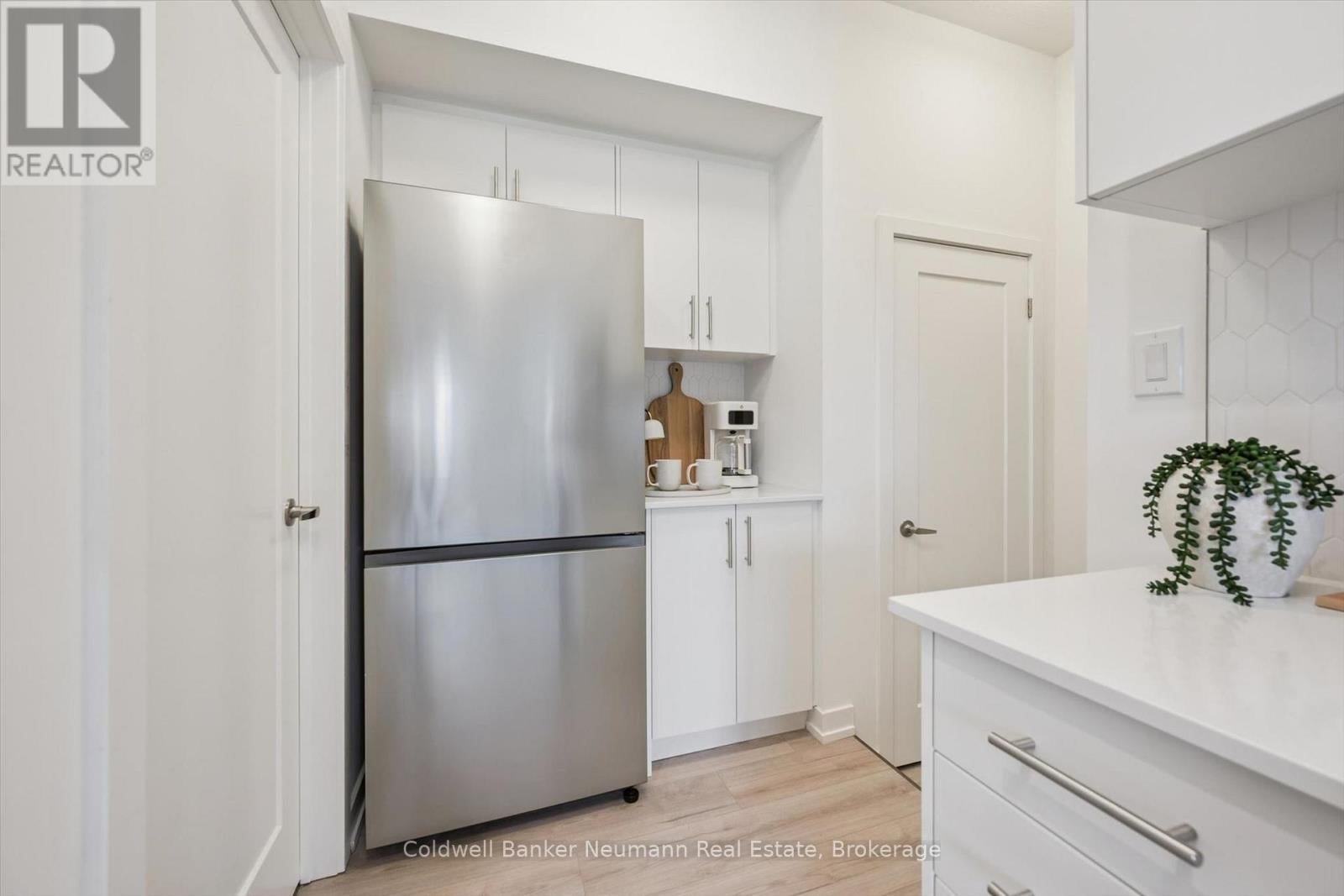 107 - 940 ST DAVID STREET N