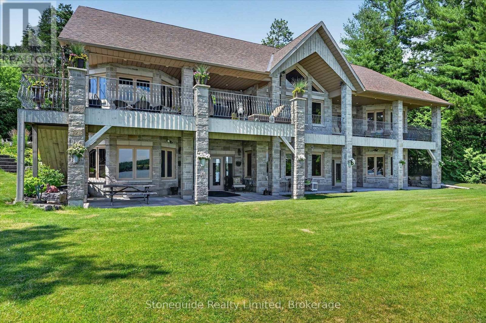 899 SETTLERS TRAIL