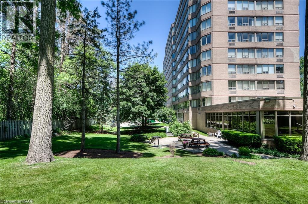 3227 KING Street E Unit# 503
