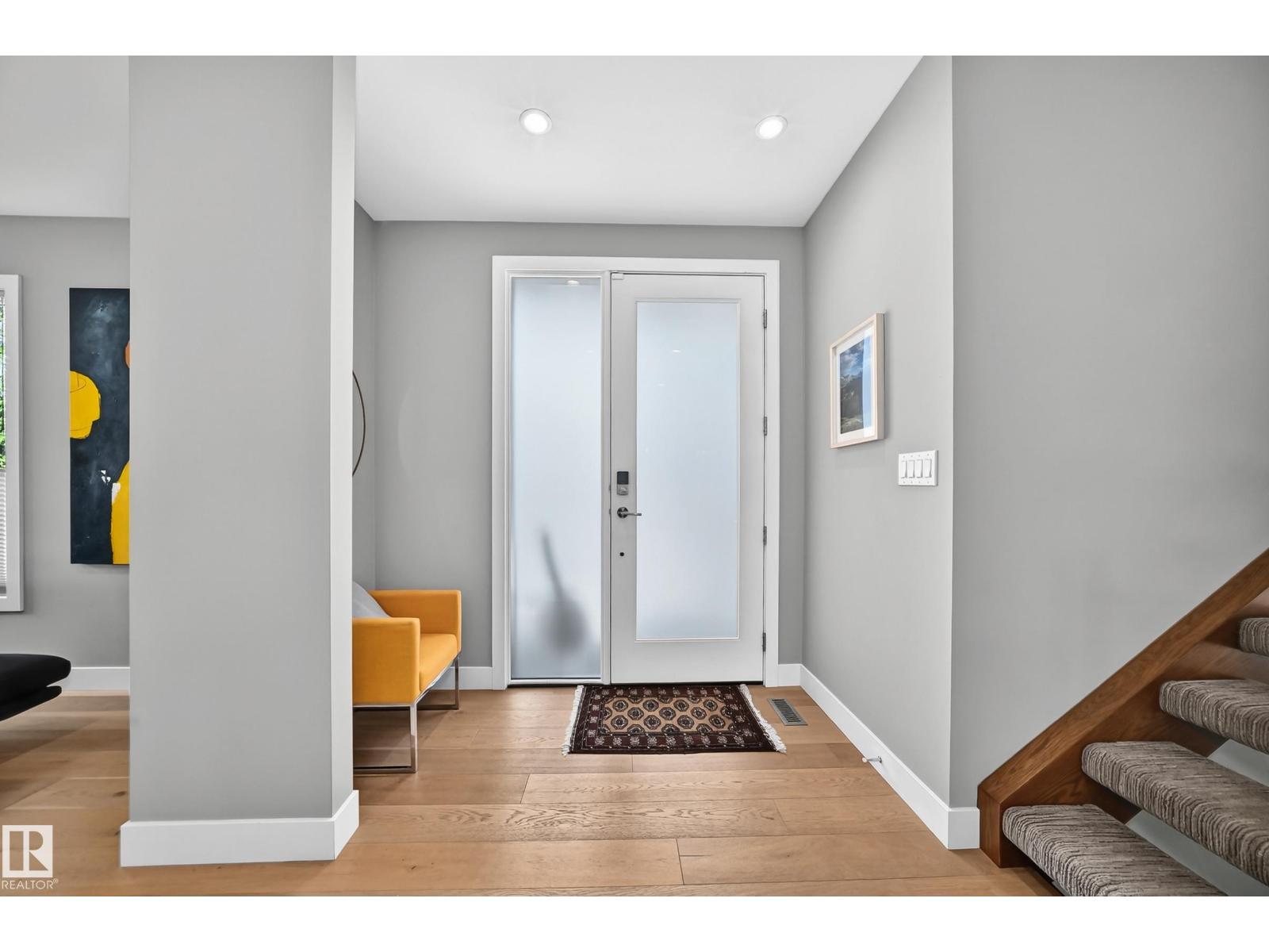 9235 148 ST NW