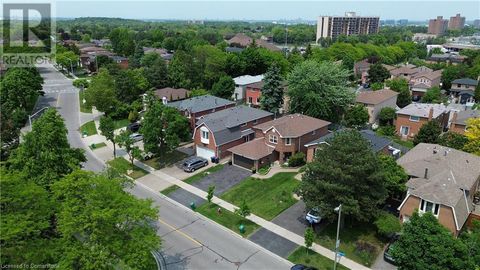 6827 EDENWOOD Drive Mississauga ON L5N3X9